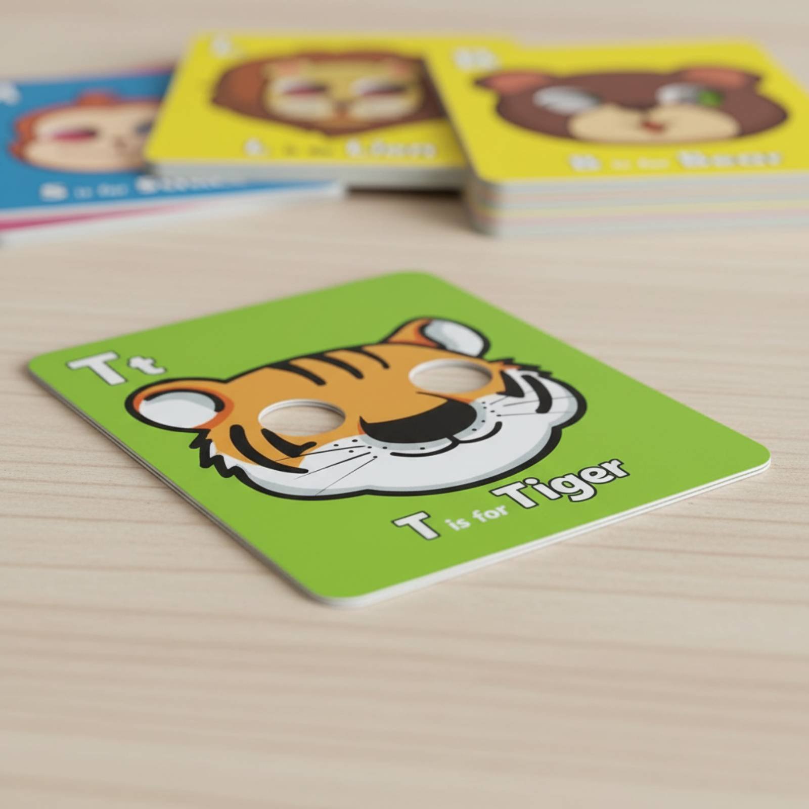Carte Flash con Maschere di Cr - Flash Card Alphabet recensione e prezzo